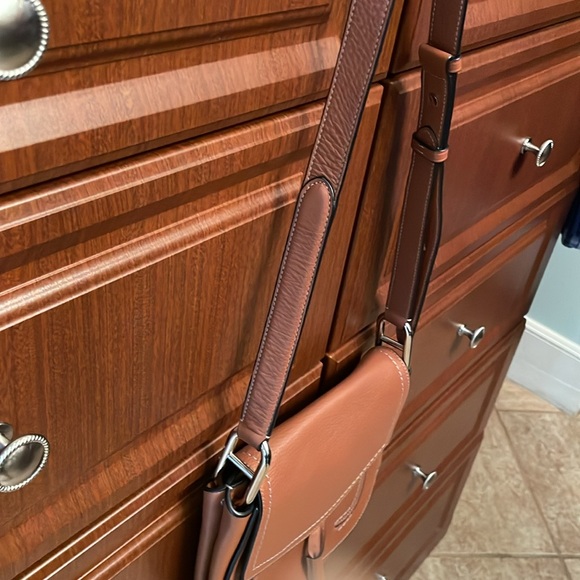 Like New Marc Jacob's crossbody bag - Picture 8 of 16